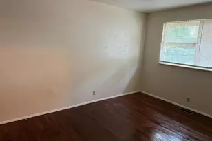 3230 Churchill Dr, Florissant, MO 63033 - Photo 12