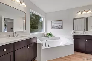 25 Hawthorne Hills Dr, Warrenton, MO 63383 - Photo 16