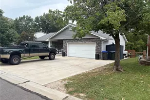 88 Spencer Trail, Saint Peters, MO 63376 - Photo 2