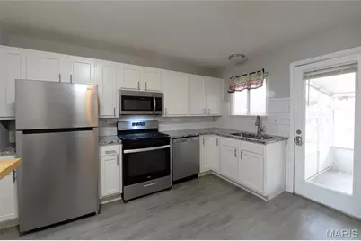 1980 Parker Road, Florissant, MO 63033 - Photo 12