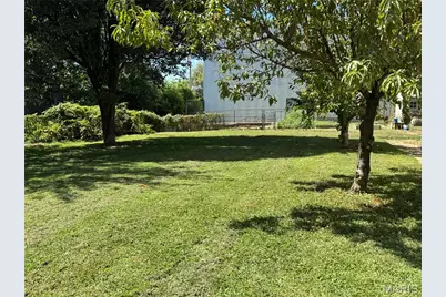 3705 Illinois Avenue, Saint Louis, MO 63118 - Photo 2