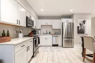 1045 S Taylor Ave, Saint Louis, MO 63110 - Photo 28