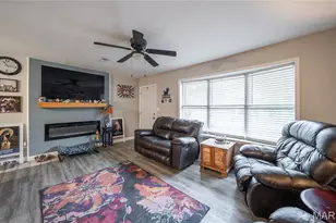 615 W 4th St, Dixon, MO 65459 - Photo 10