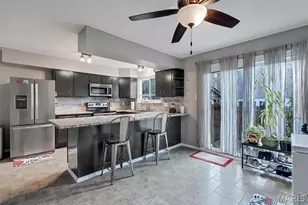 11983 Villa Dorado Dr, Saint Louis, MO 63146 - Photo 6