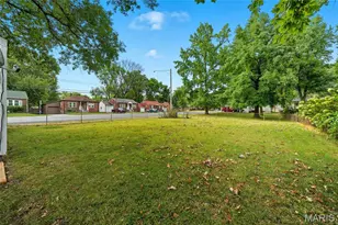 1090 St Joseph St, Florissant, MO 63031 - Photo 20