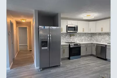 9800 Cambria Drive, Moline Acres, MO 63136 - Photo 8