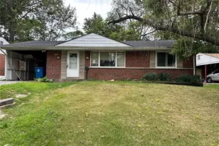 109 Florwood Ct, Saint Louis, MO 63135 - Photo 1