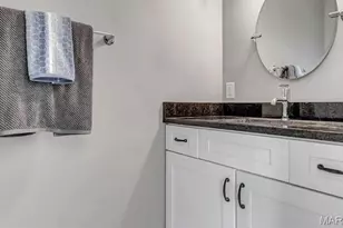 1045 S Taylor Ave, Saint Louis, MO 63110 - Photo 14