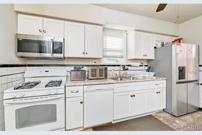 3714 Nelson Drive, Saint Louis, MO 63121 - Photo 4