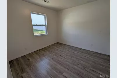 8936 Higginson Drive, Bel-Ridge, MO 63121 - Photo 4