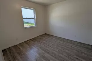 8936 Higginson Dr, Bel-Ridge, MO 63121 - Photo 4