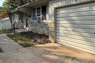 521 Alcove Ave, Bellefontaine Neighbors, MO 63137 - Photo 2