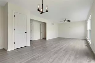 388 Winding Bluffs Ct, Fenton, MO 63026 - Photo 16
