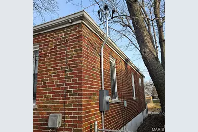 5662 Maffitt Avenue, Saint Louis, MO 63112 - Photo 2
