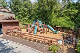 865 Forest Trace Dr, Chesterfield, MO 63017 - Photo 24