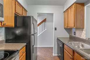 865 Forest Trace Dr, Chesterfield, MO 63017 - Photo 8