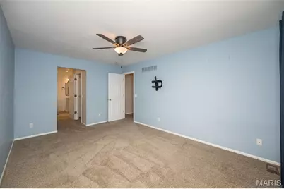 999 Reddington Oaks Court, Saint Charles, MO 63304 - Photo 38