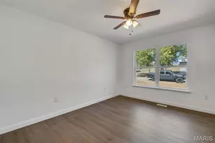 211 Easy St, De Soto, MO 63020 - Photo 18