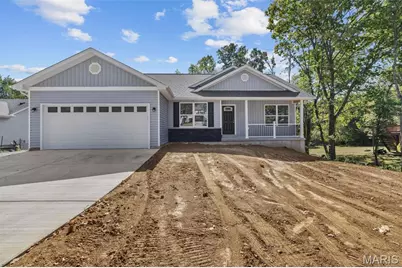 211 Easy Street, De Soto, MO 63020 - Photo 1