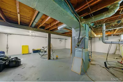 10030 McCartney Lane, Bellefontaine Neighbors, MO 63137 - Photo 22