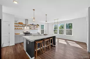 106 Copper Falls Ct, Wentzville, MO 63385 - Photo 2