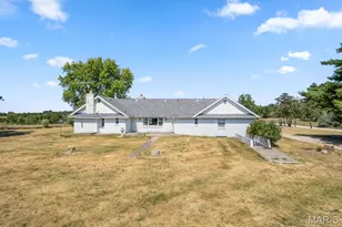 19 Hugo Rd, New Florence, MO 63363 - Photo 2