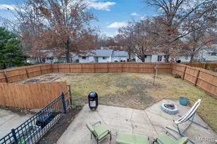 225 Vistaoak Ct, Ballwin, MO 63021 - Photo 32