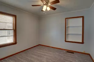 417 S Home St, Palmyra, MO 63461 - Photo 16