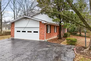 421 Andover Ln, Ballwin, MO 63011 - Photo 36