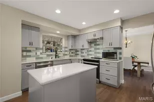 2835 Belle Terre Ct, Saint Louis, MO 63129 - Photo 8