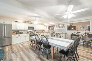 1912 Lakeshore Dr, Cuba, MO 65453 - Photo 2
