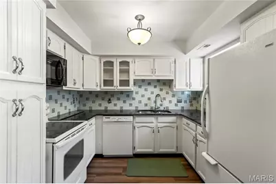 117 E Clinton Place #7, Kirkwood, MO 63122 - Photo 10