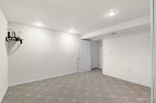 2433 Lavin Ct, Florissant, MO 63033 - Photo 40