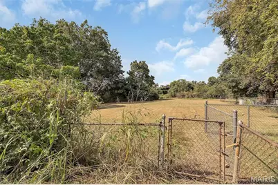 8439 Tennessee Avenue, Affton, MO 63125 - Photo 24