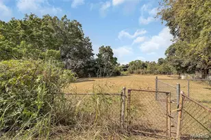 8439 Tennessee Ave, Affton, MO 63125 - Photo 24