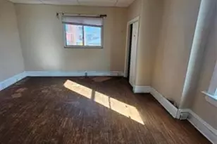 3707 Oregon Ave, Saint Louis, MO 63118 - Photo 2