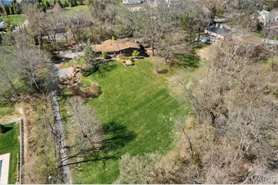 233 S Warson Road, Ladue, MO 63124 - Photo 2