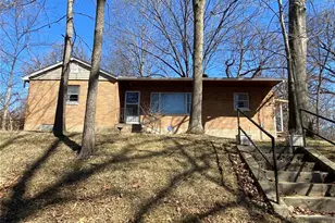 371 Adrian Dr, Saint Louis, MO 63137 - Photo 1