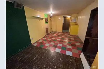 371 Adrian Drive, Saint Louis, MO 63137 - Photo 4