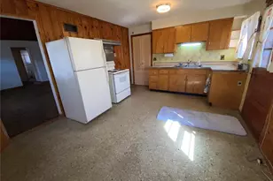 371 Adrian Dr, Saint Louis, MO 63137 - Photo 8