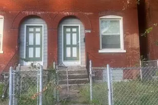 4027 Palm St, Saint Louis, MO 63107 - Photo 2