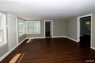 441 Bluff Dr, Riverview, MO 63137 - Photo 8