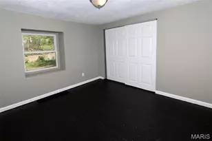 441 Bluff Dr, Riverview, MO 63137 - Photo 14