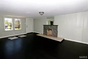 441 Bluff Dr, Riverview, MO 63137 - Photo 2