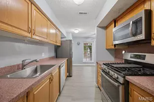 14443 Bantry Ln, Chesterfield, MO 63017 - Photo 16