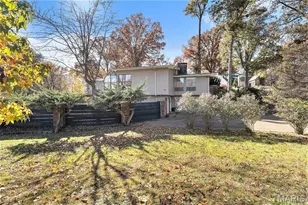 11814 Claychester Dr, Des Peres, MO 63131 - Photo 10