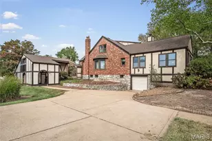 10000 Hilltop Dr, Saint Louis, MO 63128 - Photo 2