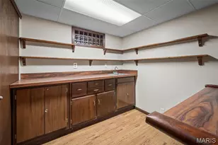 10000 Hilltop Dr, Saint Louis, MO 63128 - Photo 44