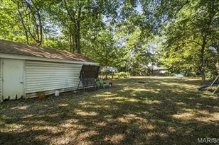 9515 Marlowe Ave, Overland, MO 63114 - Photo 6