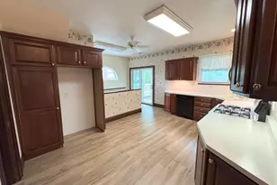 9310 Old Bonhomme, Olivette, MO 63132 - Photo 10